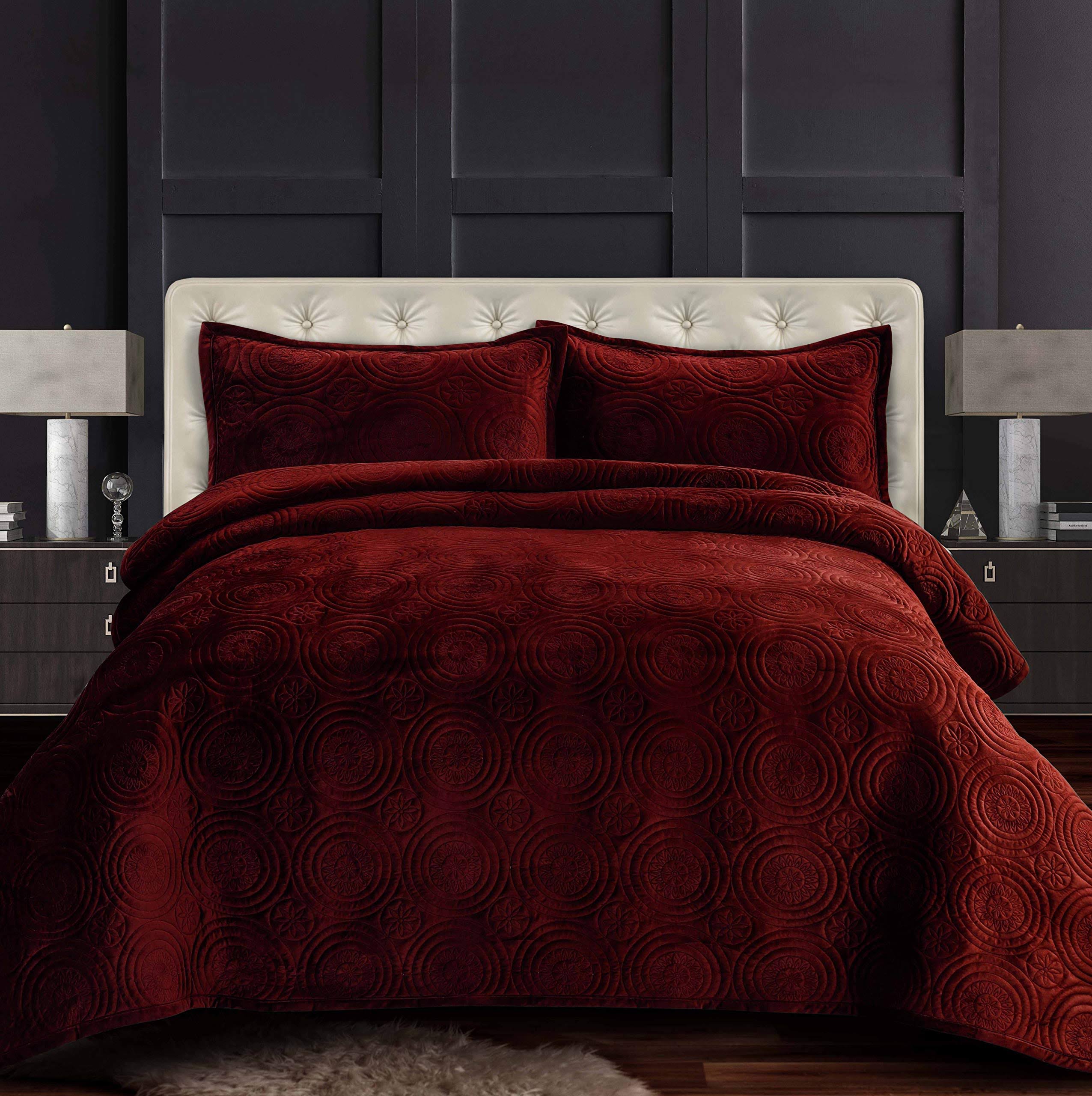 Tribeca Living Capri Medallion Velvet Oversized Quilt Set, Red, King MS_ABAJN8KY