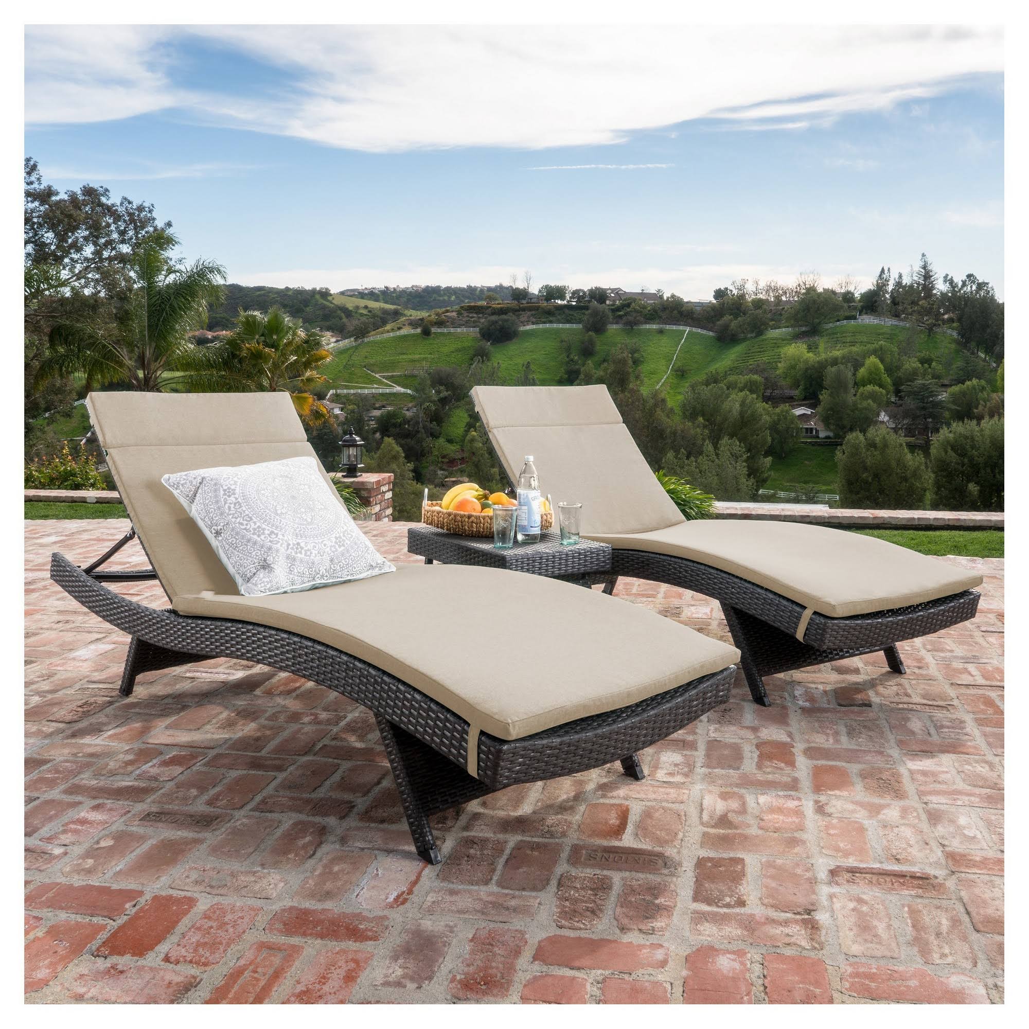 Salem 3PC Gray Wicker Lounge and Coffee Table - Textured Beige - Christopher Knight Home EB_5TVQFLFG