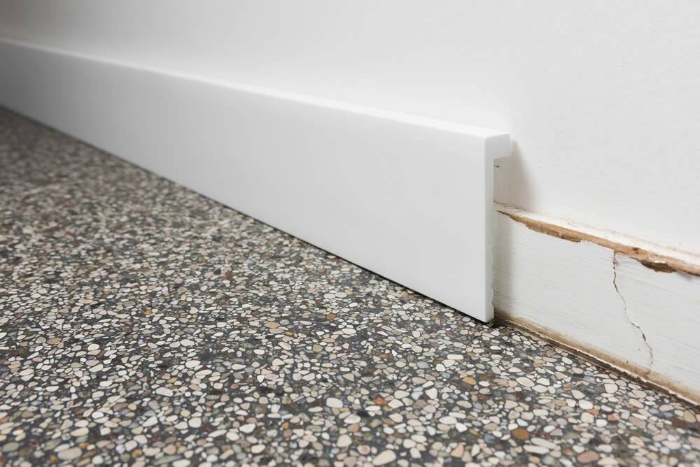 Orac Decor 7/8 In. D X 4 In. W X 78-3/4 In. L Primed White High Impact Polystyrene Baseboard Moulding (20-Pack) Sx171-EE_OZPCTYSP