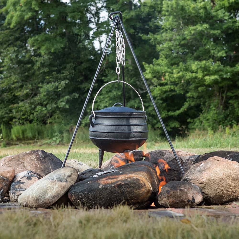 Lehman's Campfire Cooking Kettle Pot - Cast Iron Potje Dutch Oven With 3 Legs And Lid, 9.5 Inch, 1.5 J1_CG8VD4KZ