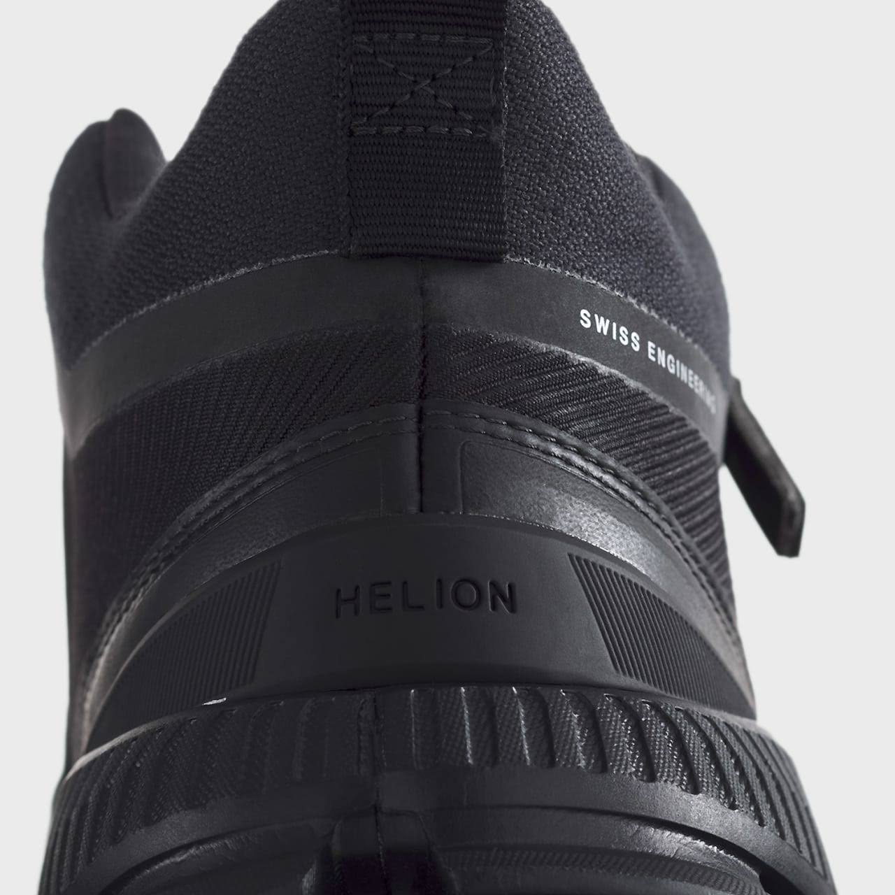 On Cloud Hi Waterproof Men's All Black / 10.TM_IHWWC9GQ