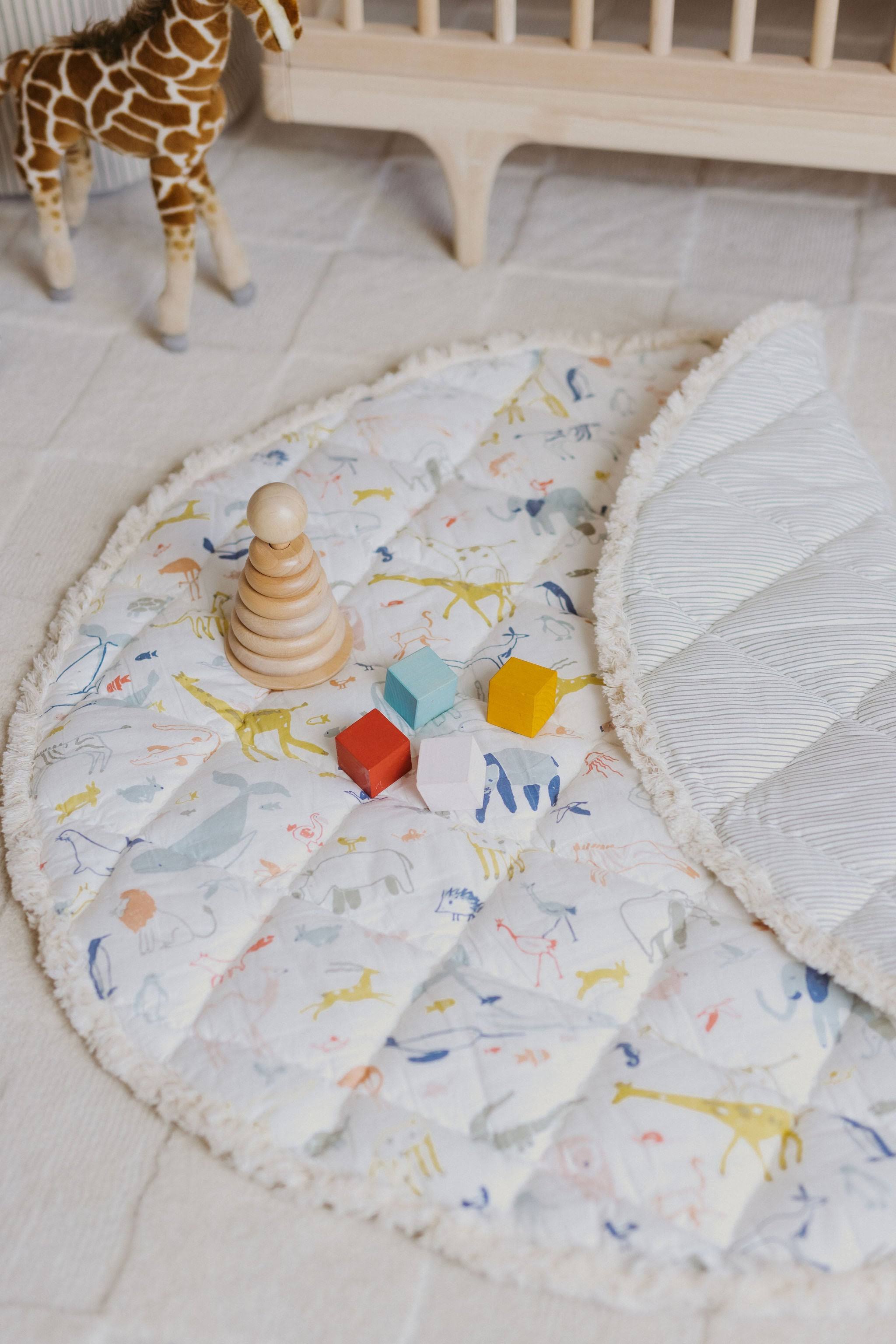 Pehr Rocketman Reversible Round Play Mat In OW_YXR2CDGY