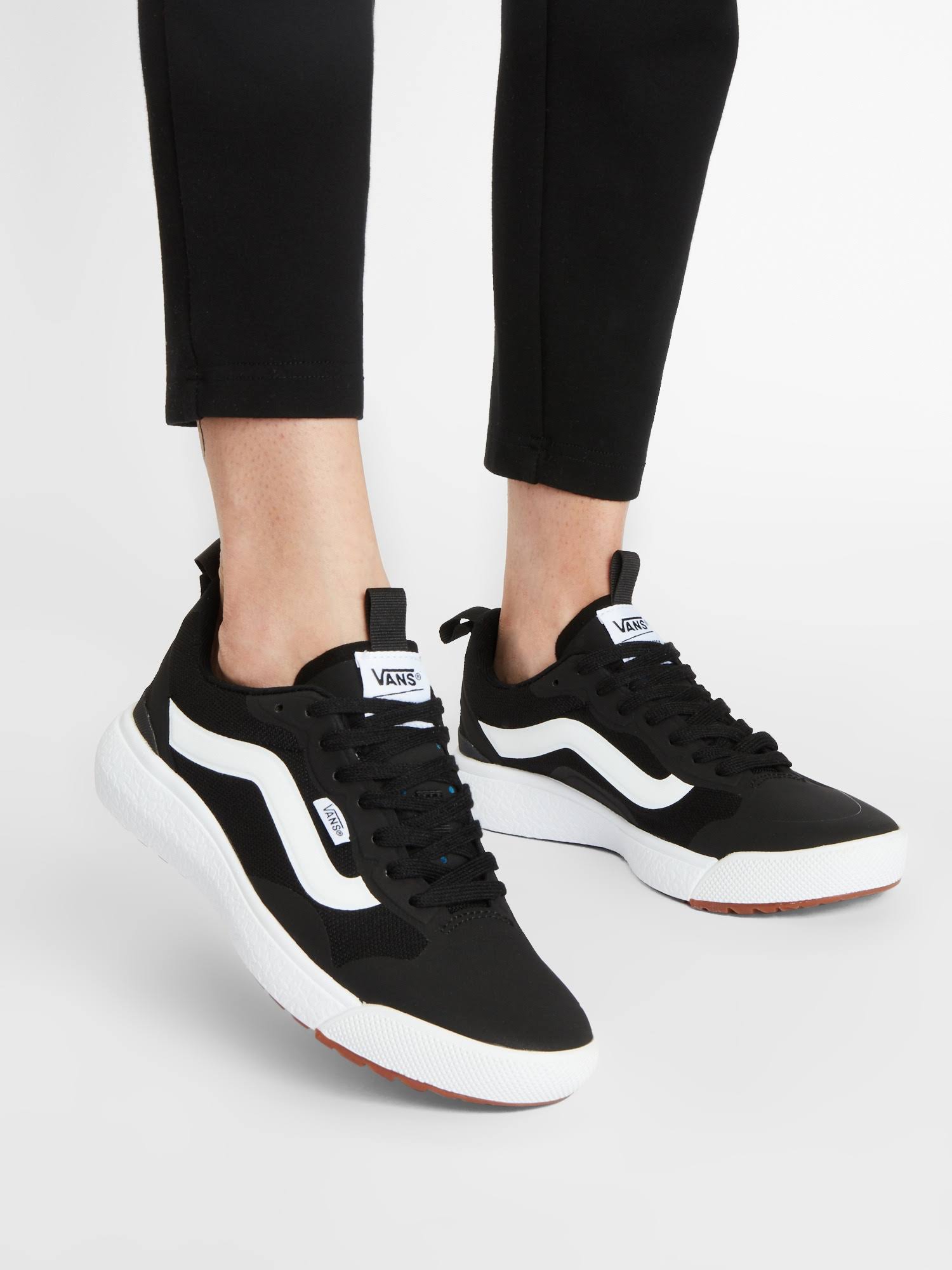 Vans Ultrarange Exo (Black) N3_ORTNFIQO