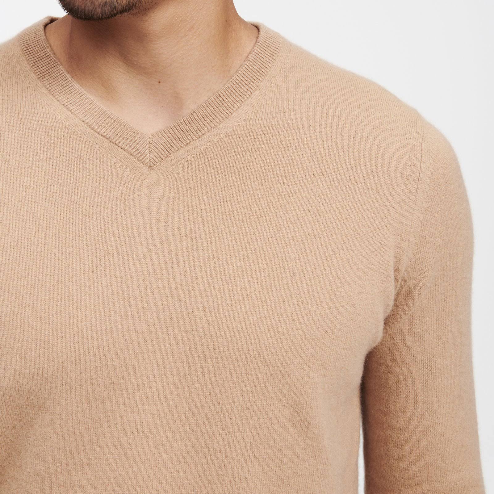 Naadam The Original Cashmere V-Neck Sweater Men's In Cement, F8_VTARBFZ4